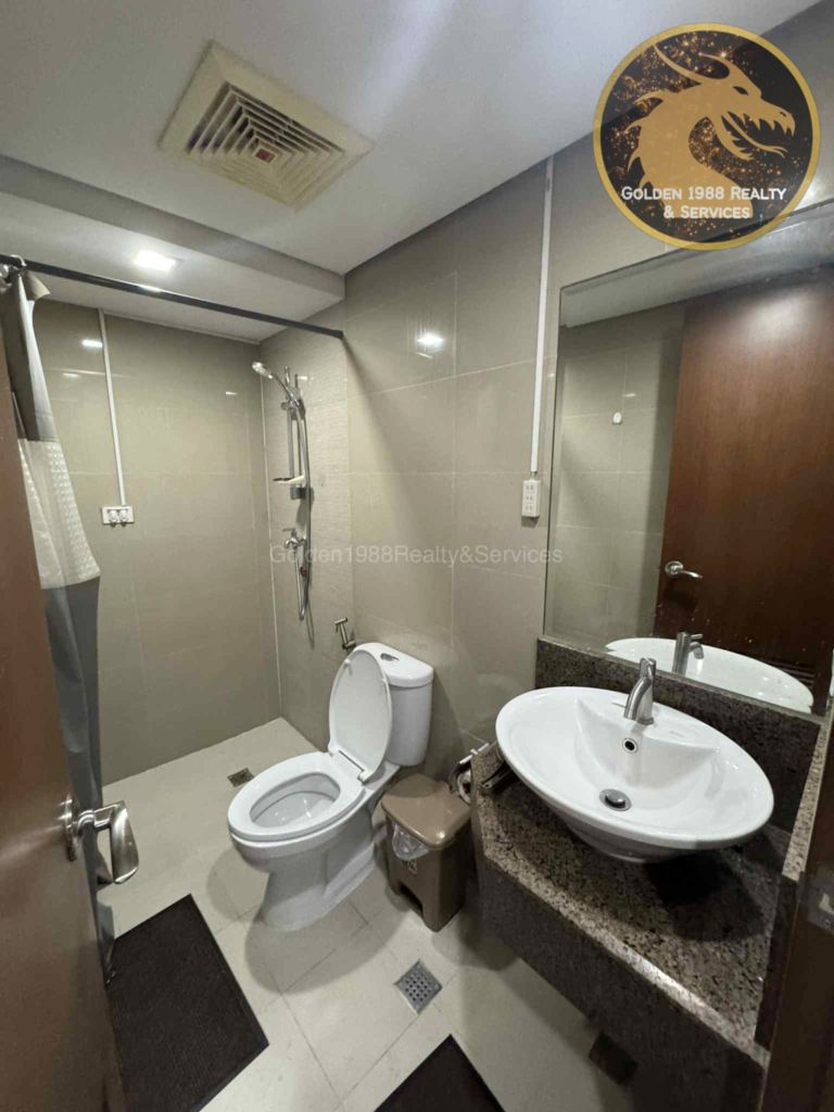 common toilet & bath